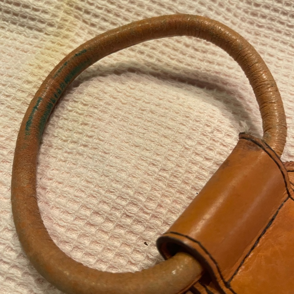Hobo sable Women’s Leather Wristlet Clutch - burnt orange - Picture 3 of 4